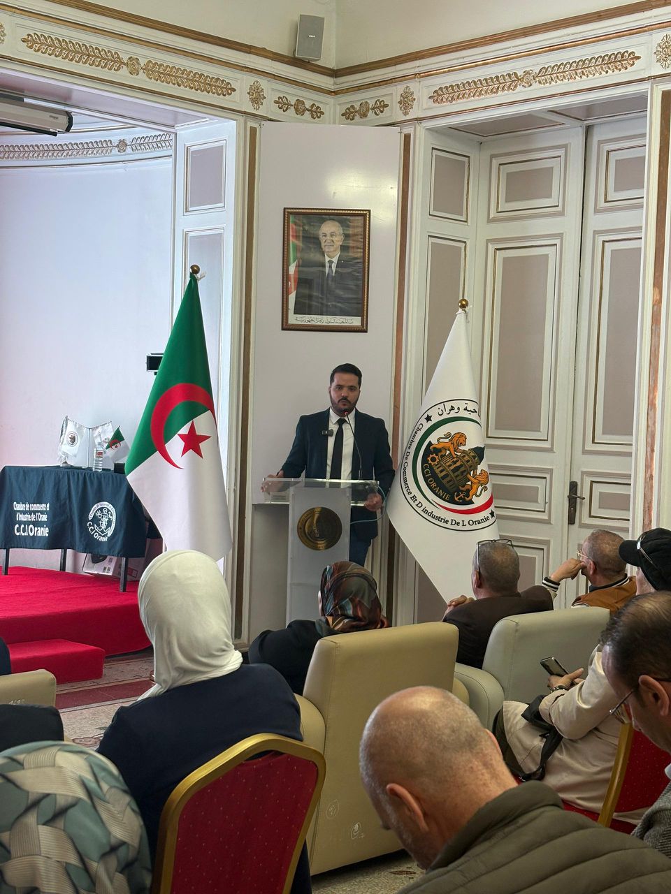 Signature de conventions pendant la conférence de presse de Logim Expo 2026